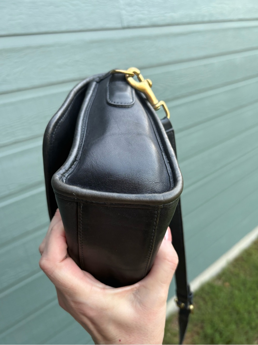 Vintage Coach Navy Court Leather Top-Handle Crossbody Bag with Gold Hardware - Picture 5 of 11